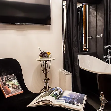 Palazzo Gallery - The Tuscan Collection Apartment *