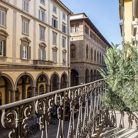 Palazzo Gallery - The Tuscan Collection *